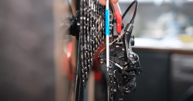 how to adjust shifter on mountain bike