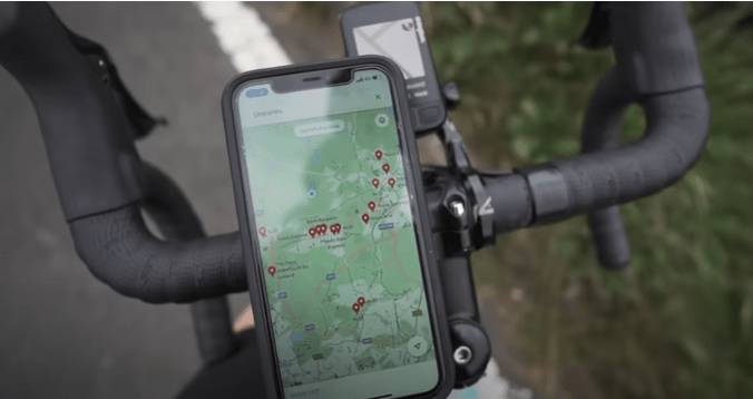 smartphone vs cycling computer