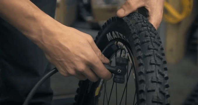 bike tire valve types