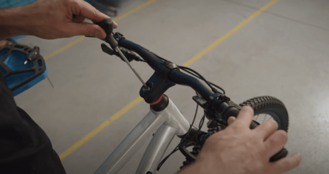 trek bike handlebar height adjustment