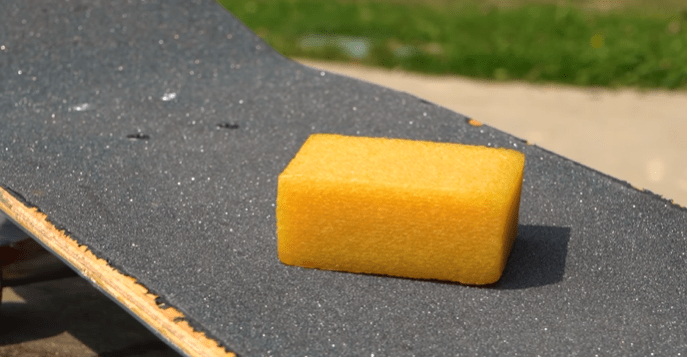 how to clean grip tape